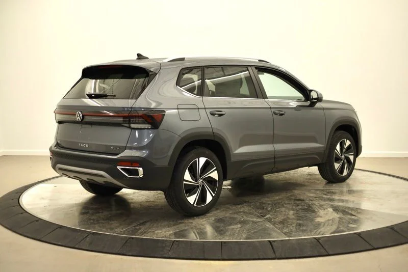New 2026 Gray Volkswagen 1.5T SE image 3