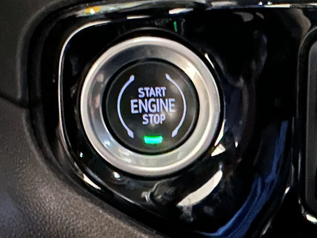 Used 2023 BLACK Chevrolet RST image 30