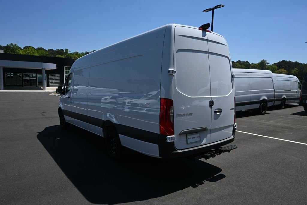 New 2026 Arctic White Mercedes-Benz Cargo 170 WB image 4