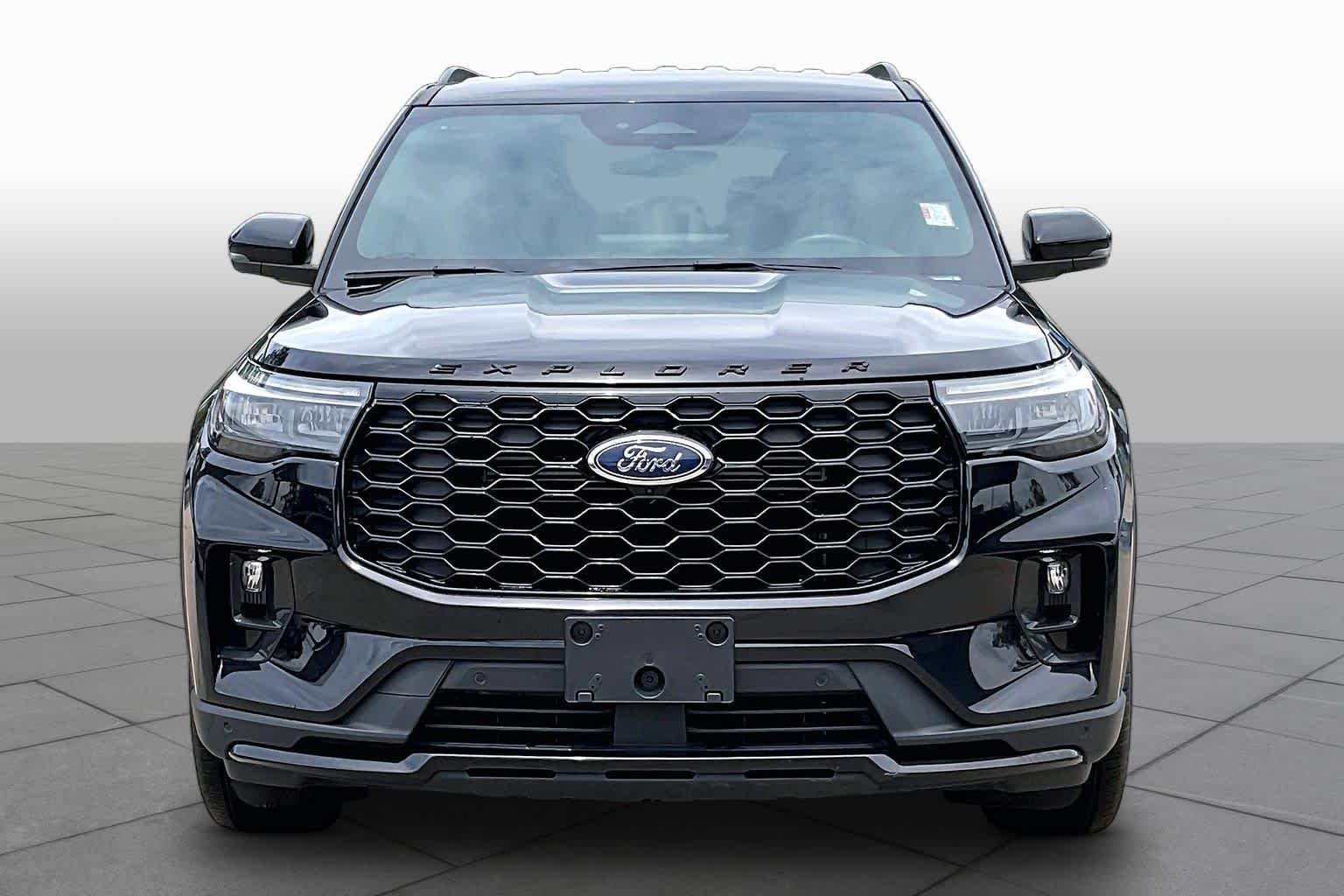 Used 2025 Agate Black Ford ST-Line image 6