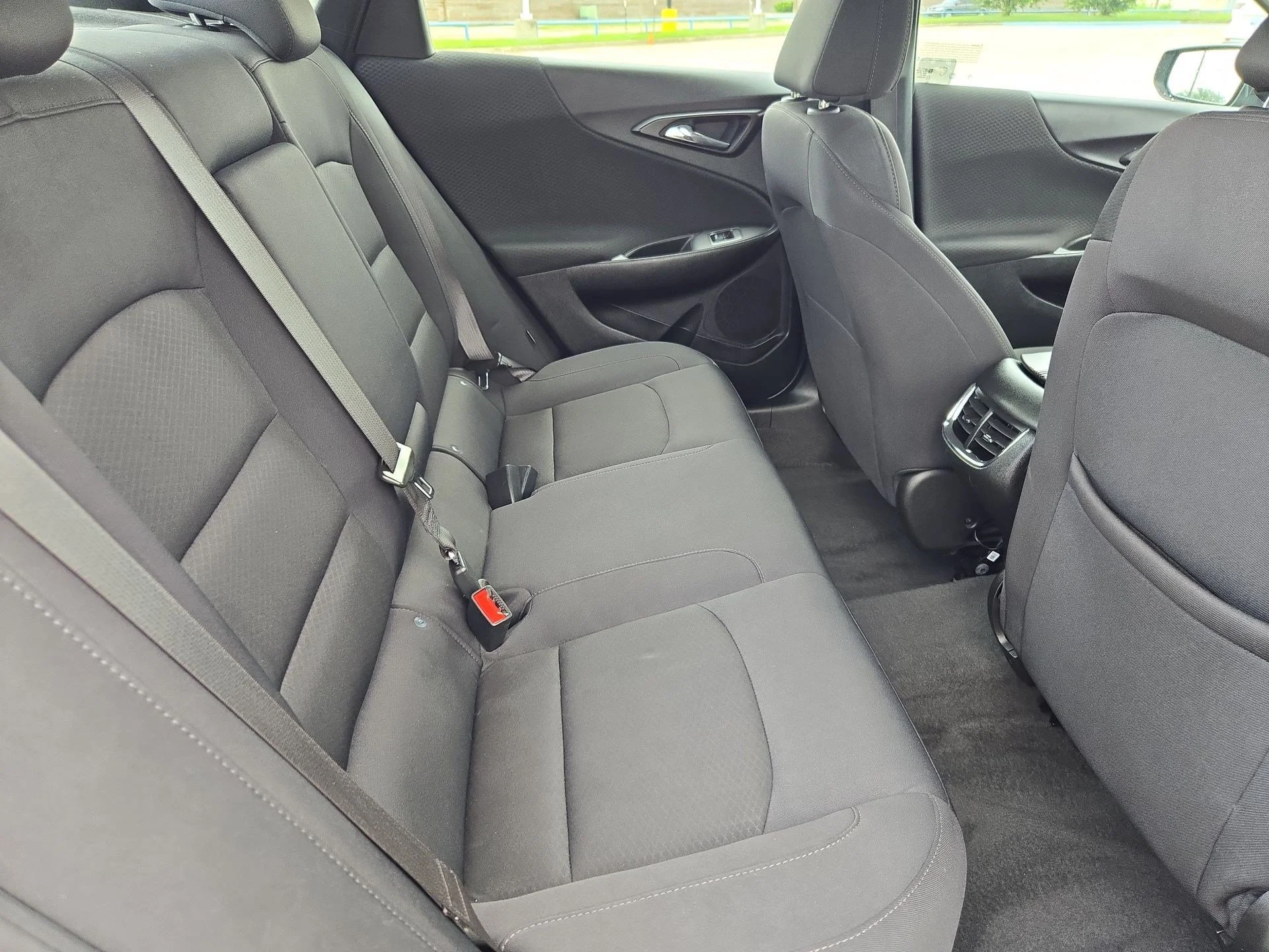Used 2024 Lakeshore Blue Metallic Chevrolet LT image 29