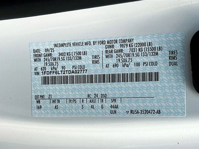 New 2026 Oxford White Ford XL image 16