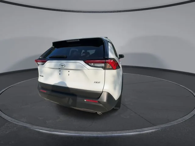 2024 Toyota RAV4 XLE Premium - Photo 7