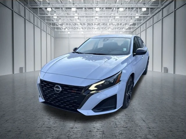 Used 2023 Gray Nissan 2.5 SR image 7