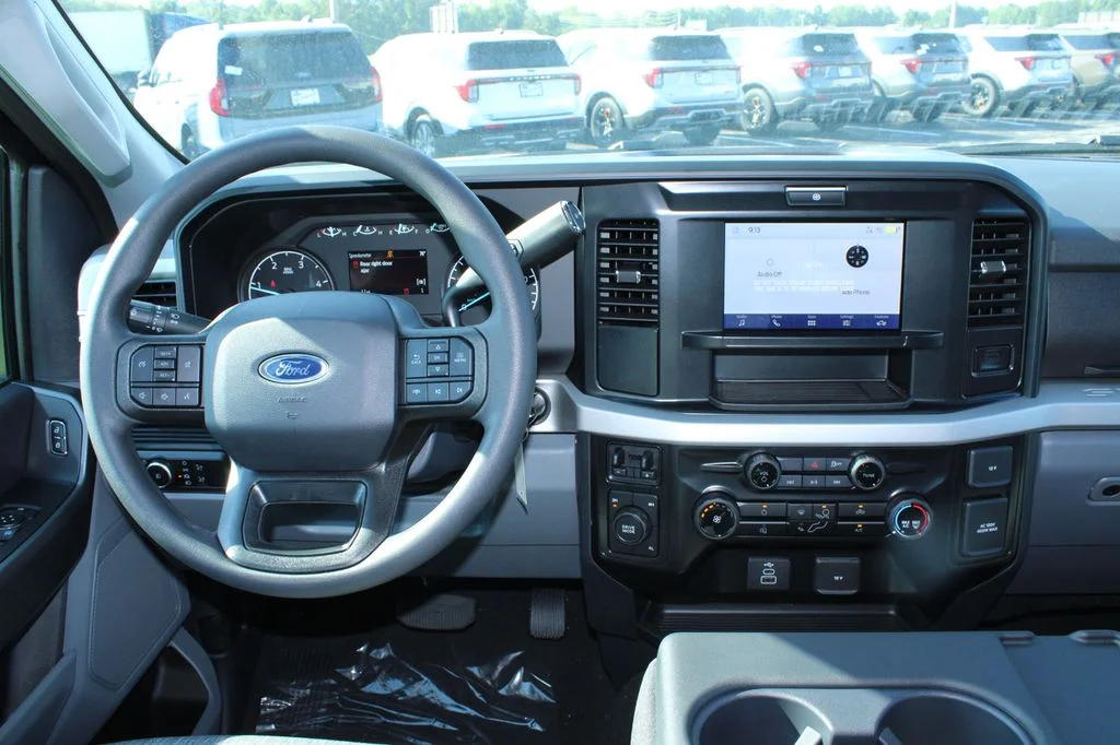New 2026 Agate Black Metallic Ford F-250® XLT image 25