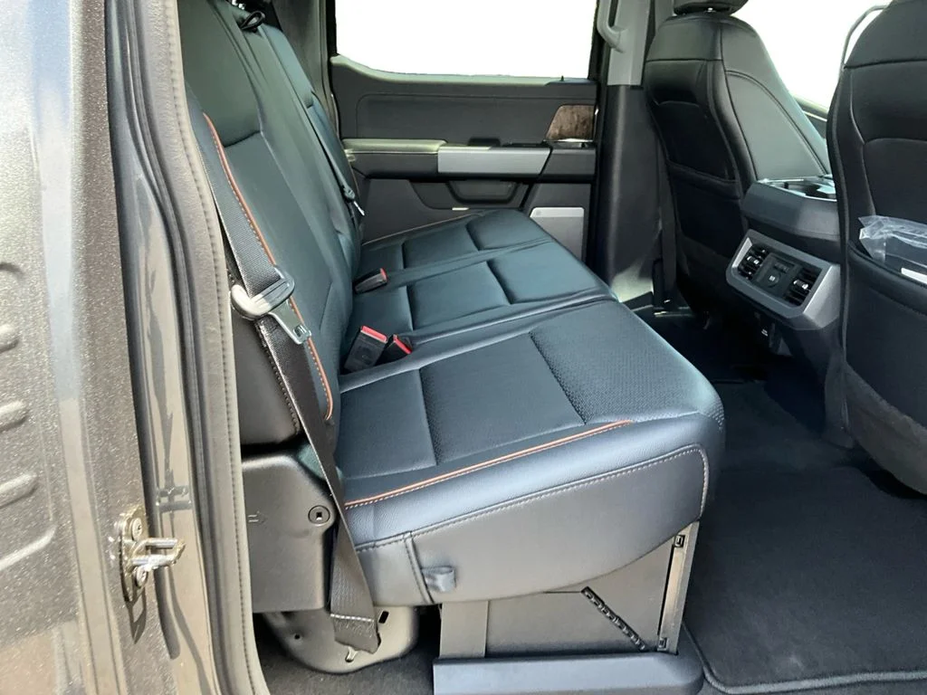 2026 Ford F-350 Super Duty Lariat - Photo 14