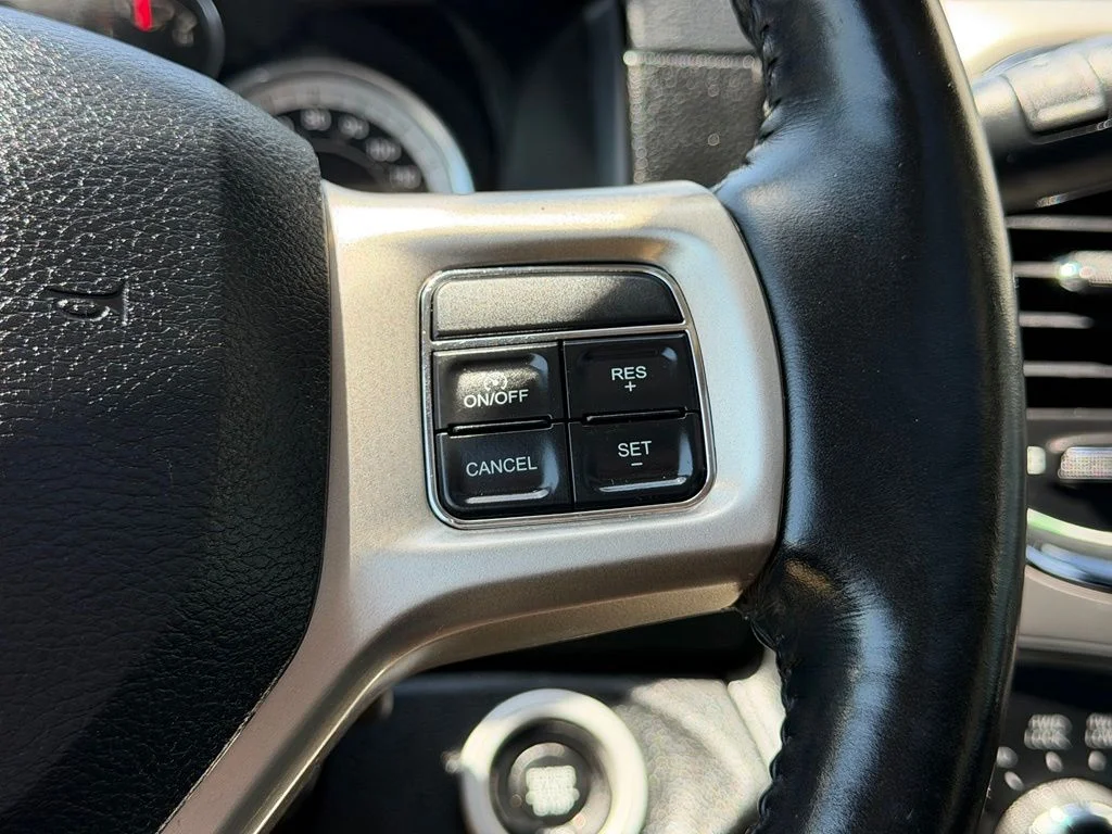 Used 2017 Silver Ram Laramie image 16