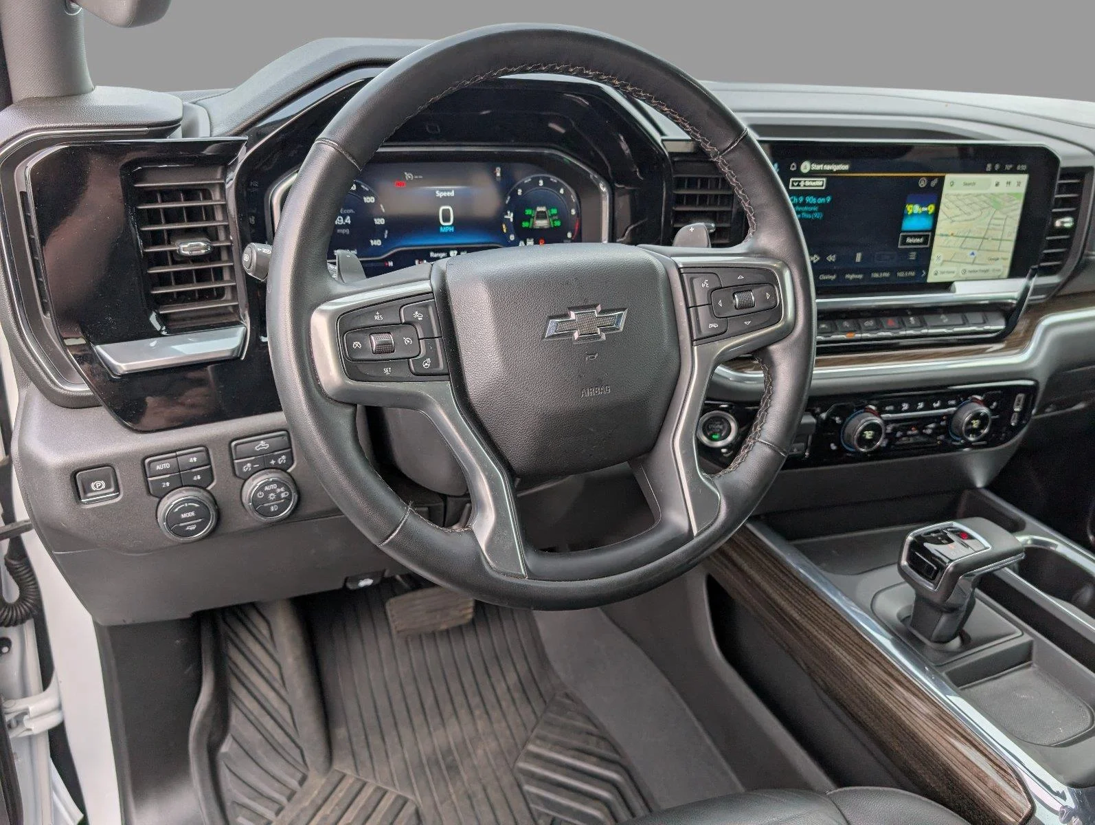 Used 2025 Summit White Chevrolet LT Trail Boss image 4