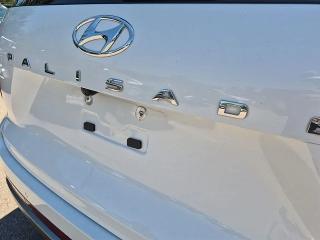 Used 2024 White Hyundai SEL image 31