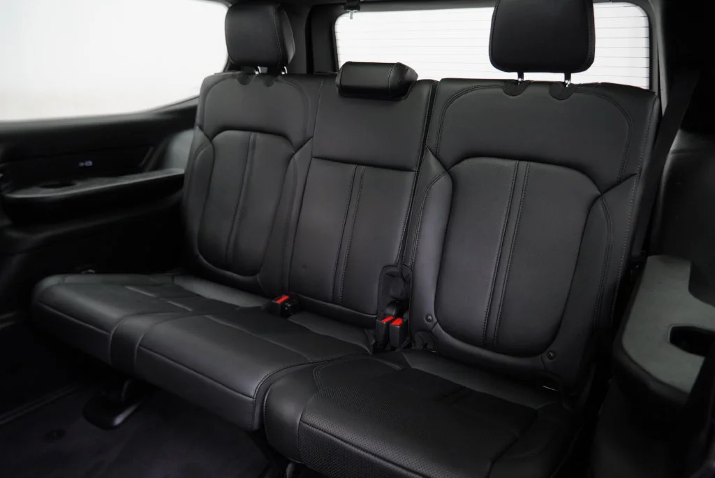Used 2025 White Jeep Series II image 22
