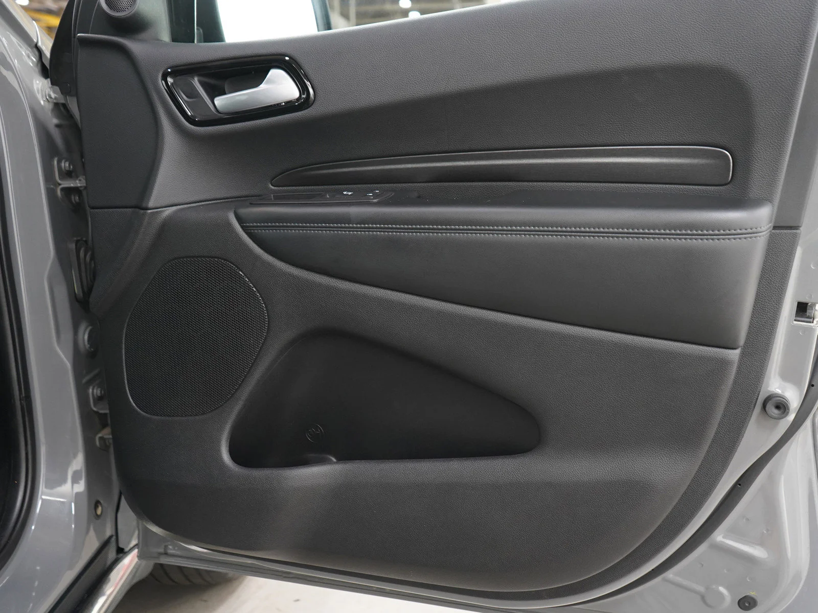 Used 2023 Destroyer Gray Clearcoat Dodge SXT image 9