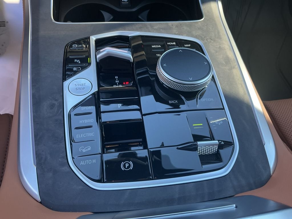 New 2026 White BMW xDrive50e image 29