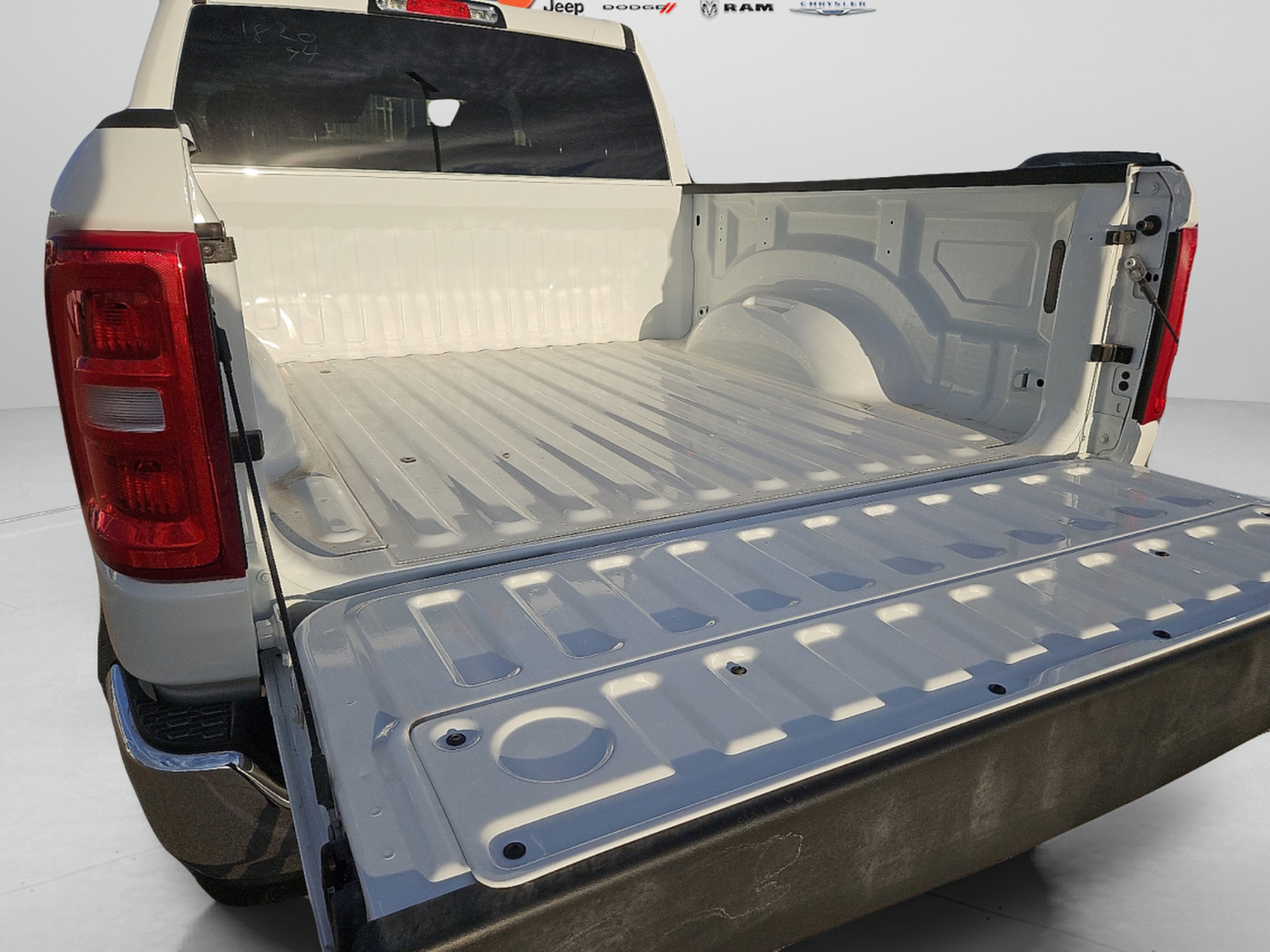 New 2026 Bright White Clear-Coat Exterior Paint RAM Lone Star image 26