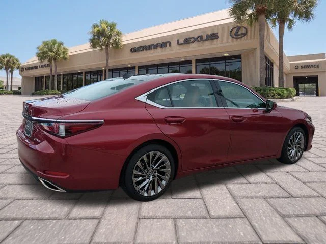 Certified Used 2025 MATADOR RED MICA Lexus 350 Luxury image 4