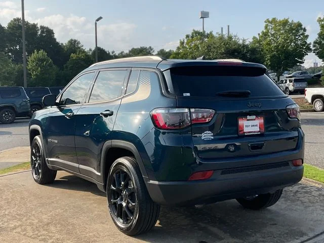 New 2026 Fathom Blue Pearl Coat Jeep Latitude image 5