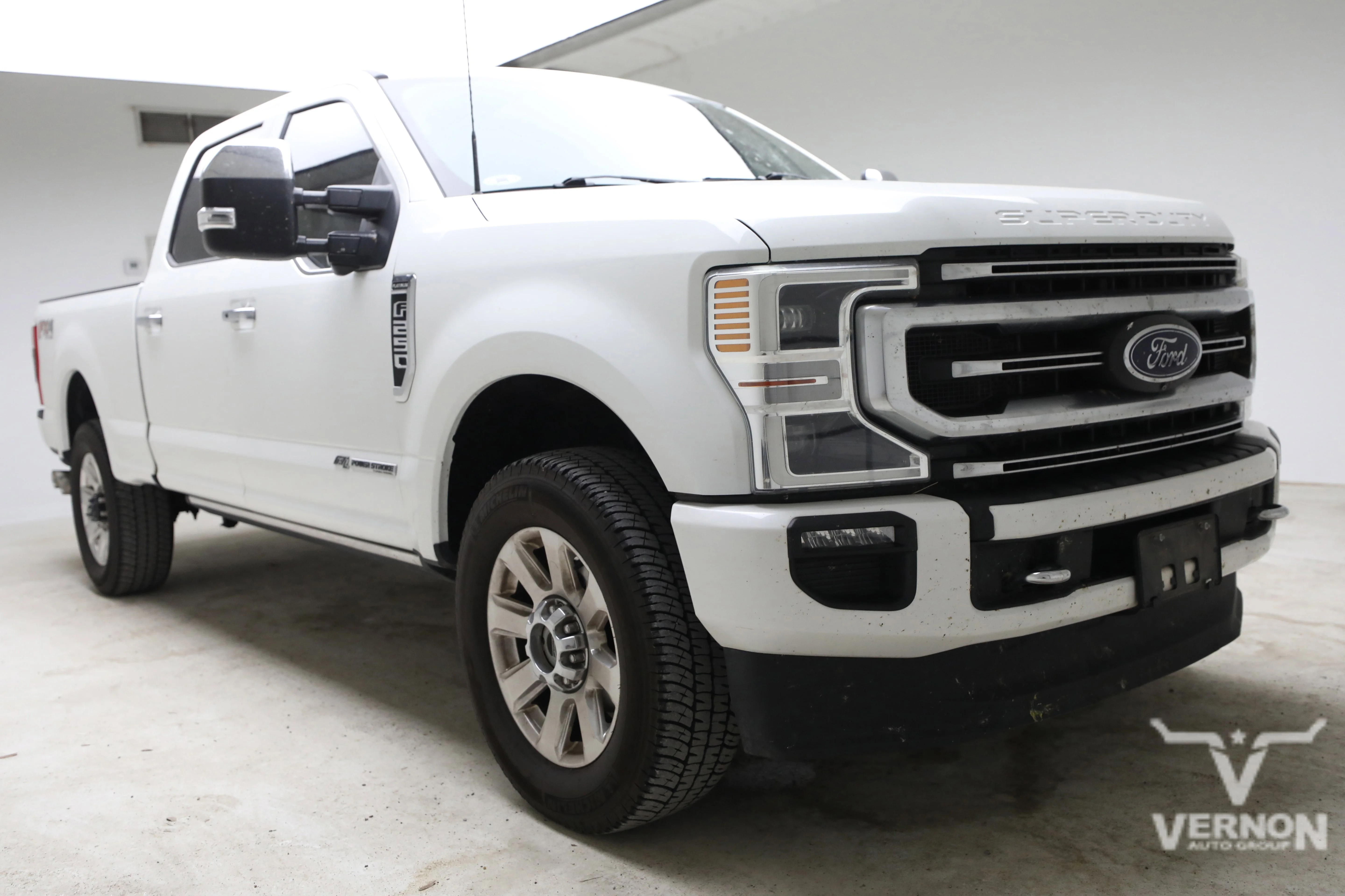 Pre-Owned 2022 Ford Super Duty F-250 Platinum Crew Cab 4x4