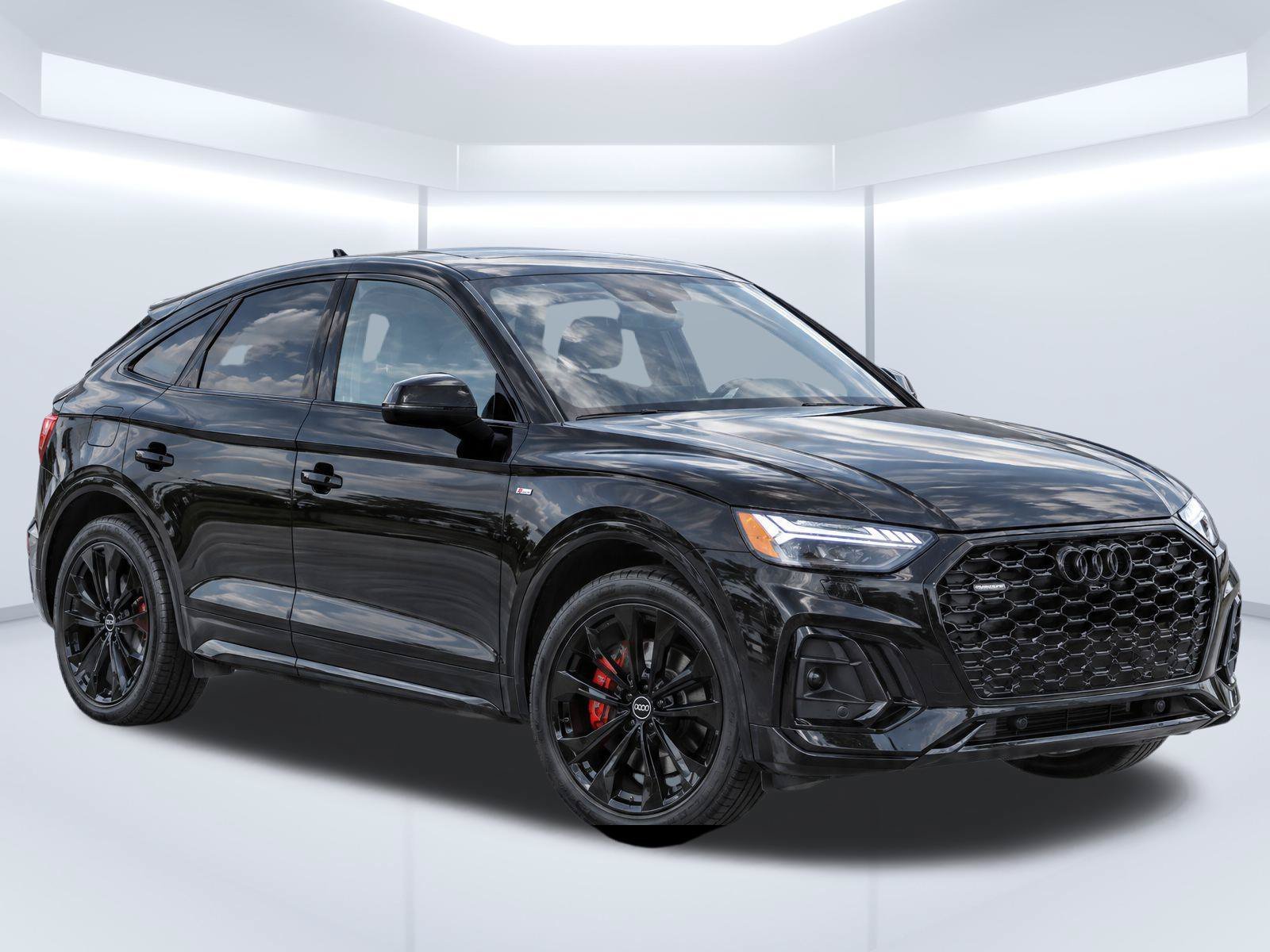 Certified Used 2023  Audi 45 S line Prestige image 2