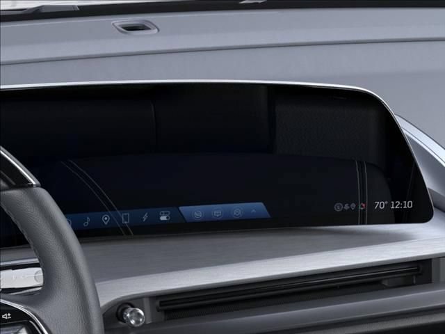 New 2027 Vibrant White Tricoat Cadillac Sport image 20