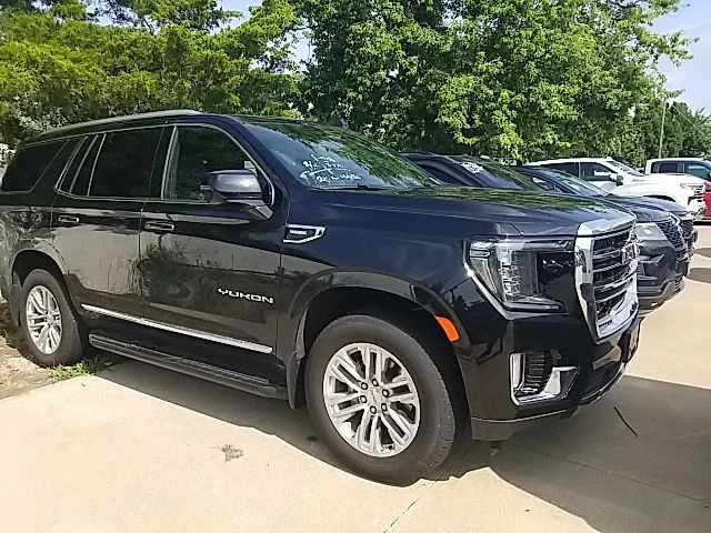 Used 2024 Black GMC SLT image 2