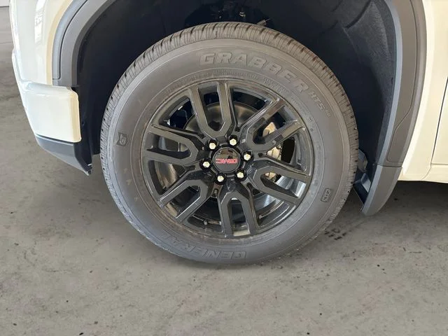 New 2026 White GMC Elevation image 15