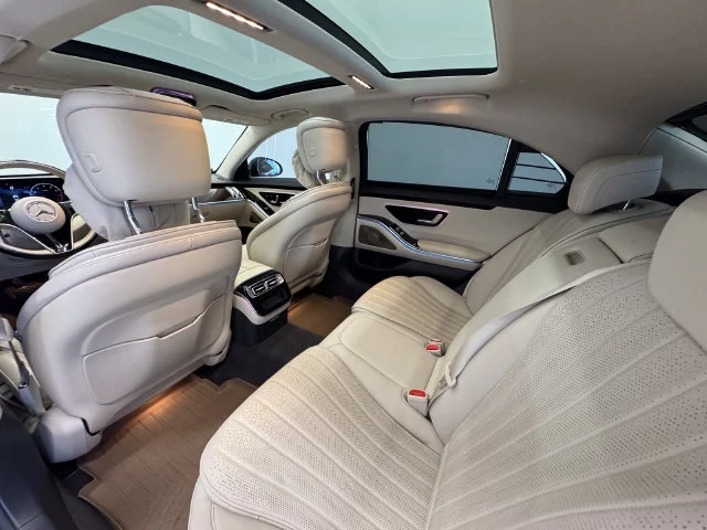 Certified Used 2023 Obsidian Black Metallic Mercedes-Benz S 500 image 42