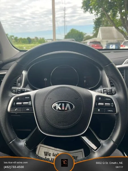 Used 2020 Silver Kia SX Sport Utility 4D image 23