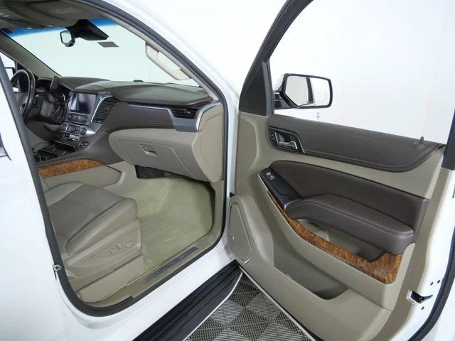 Used 2018 Beige Chevrolet Premier image 11