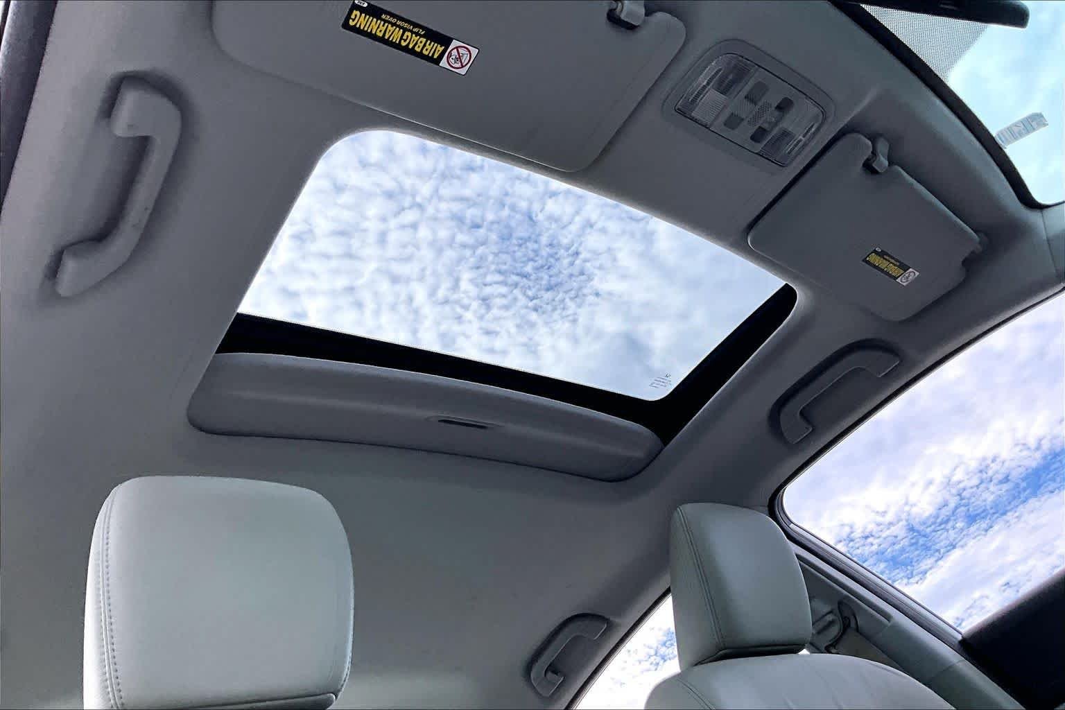 Used 2012 Taffeta White Honda EX-L image 13
