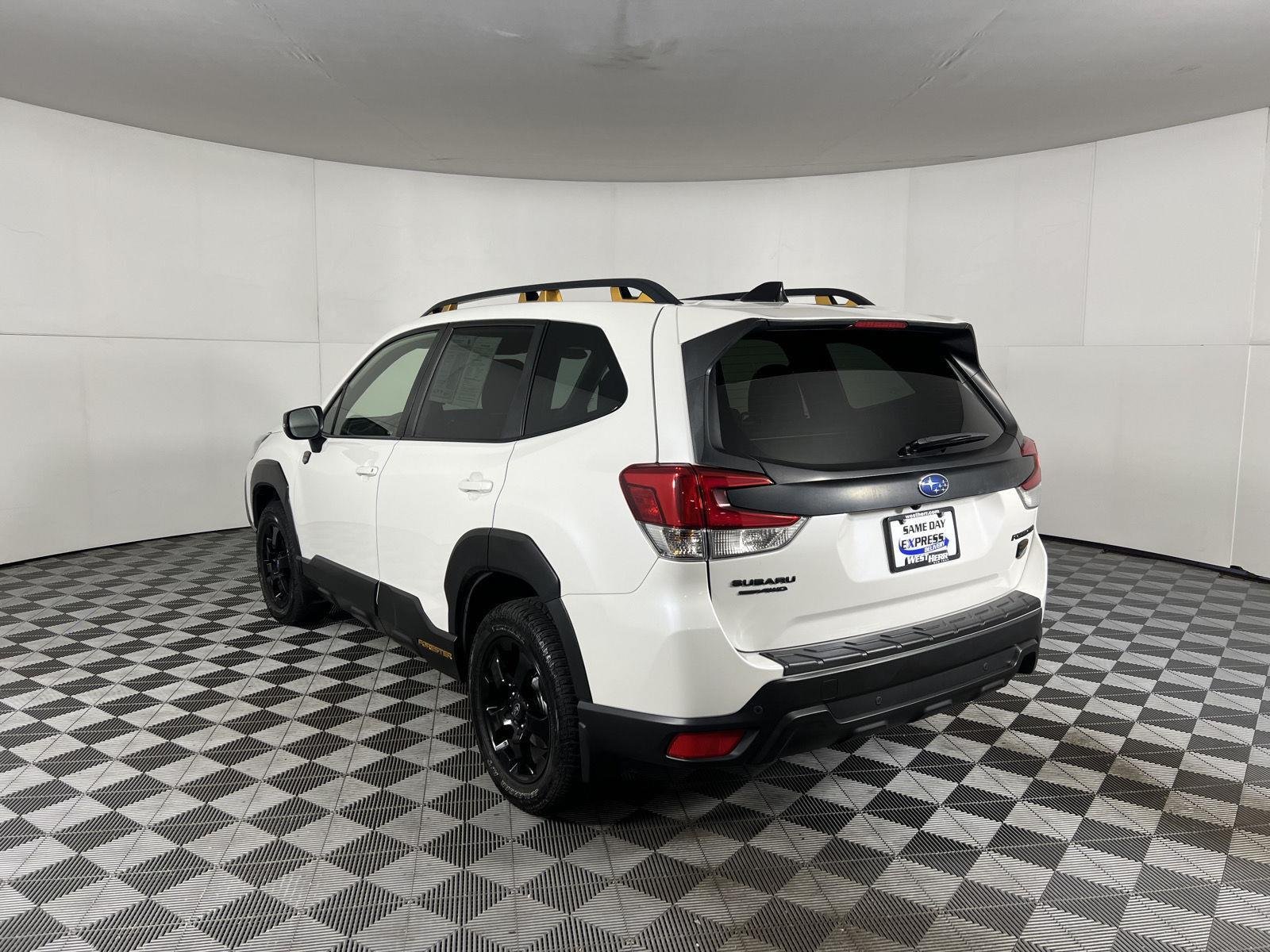 Certified Used 2024 Crystal White Pearl Subaru Wilderness image 26