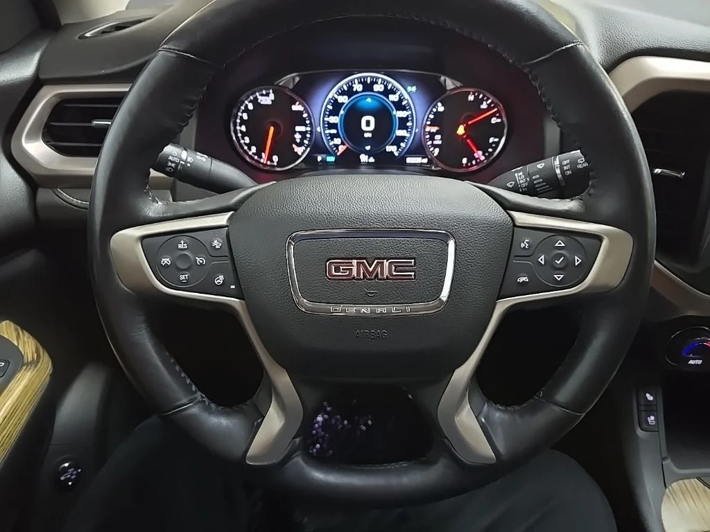 Used 2017 Red GMC Denali image 19