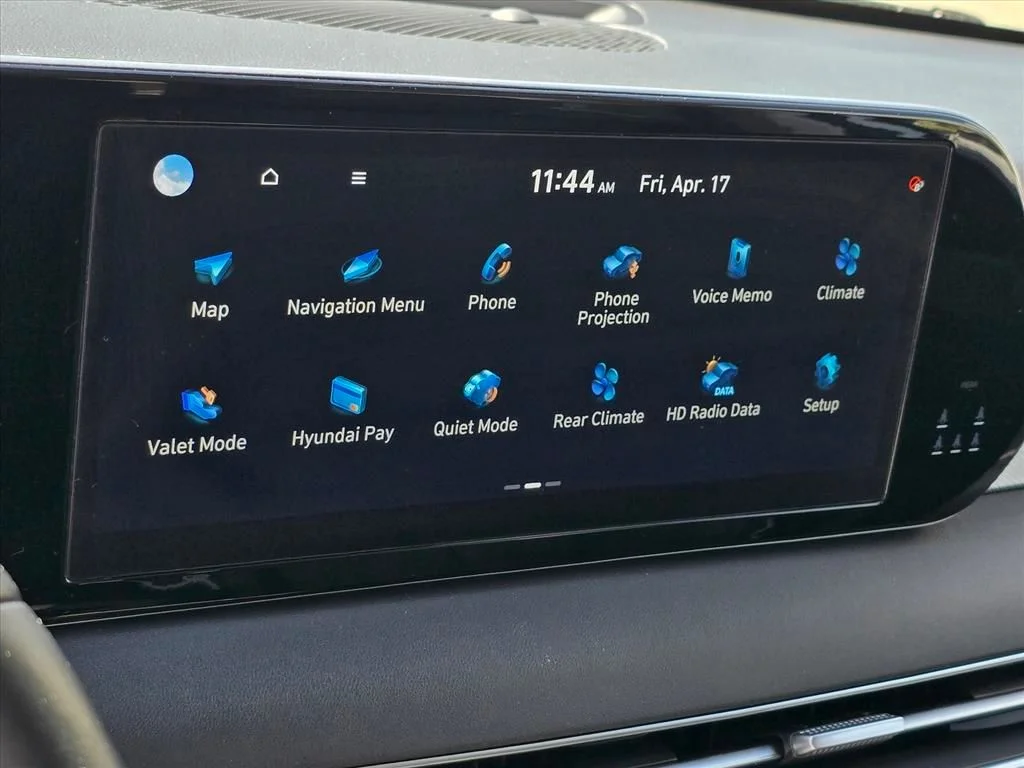 Used 2025 Silver Hyundai SEL image 21