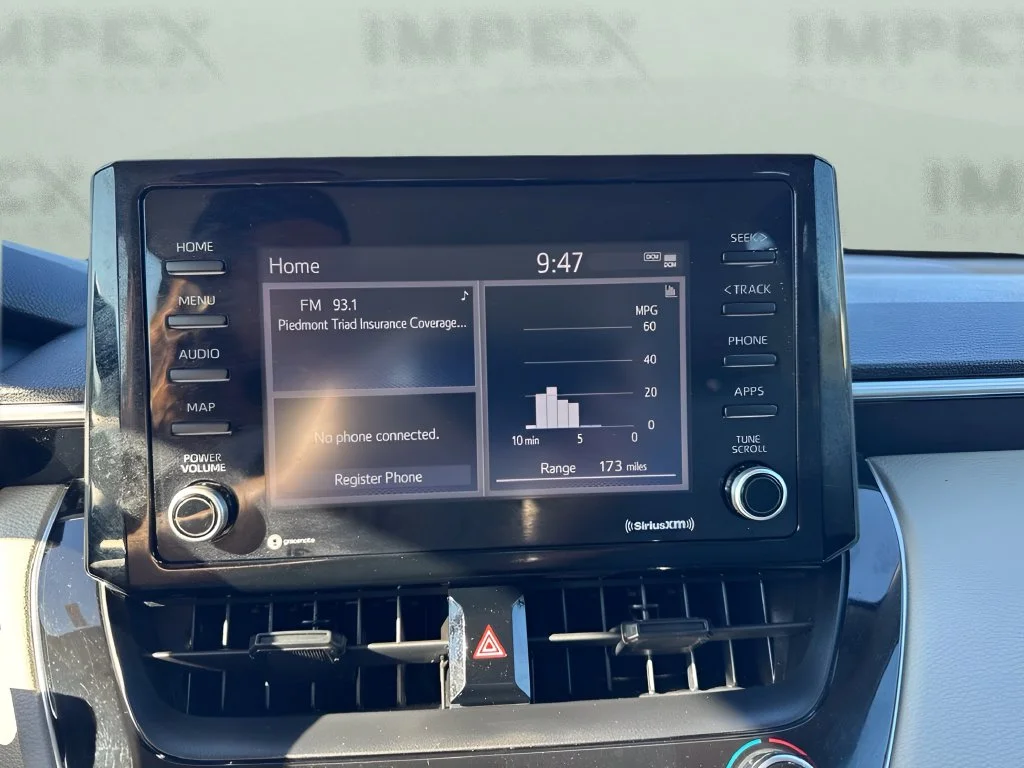 Used 2022 Silver Toyota L image 17