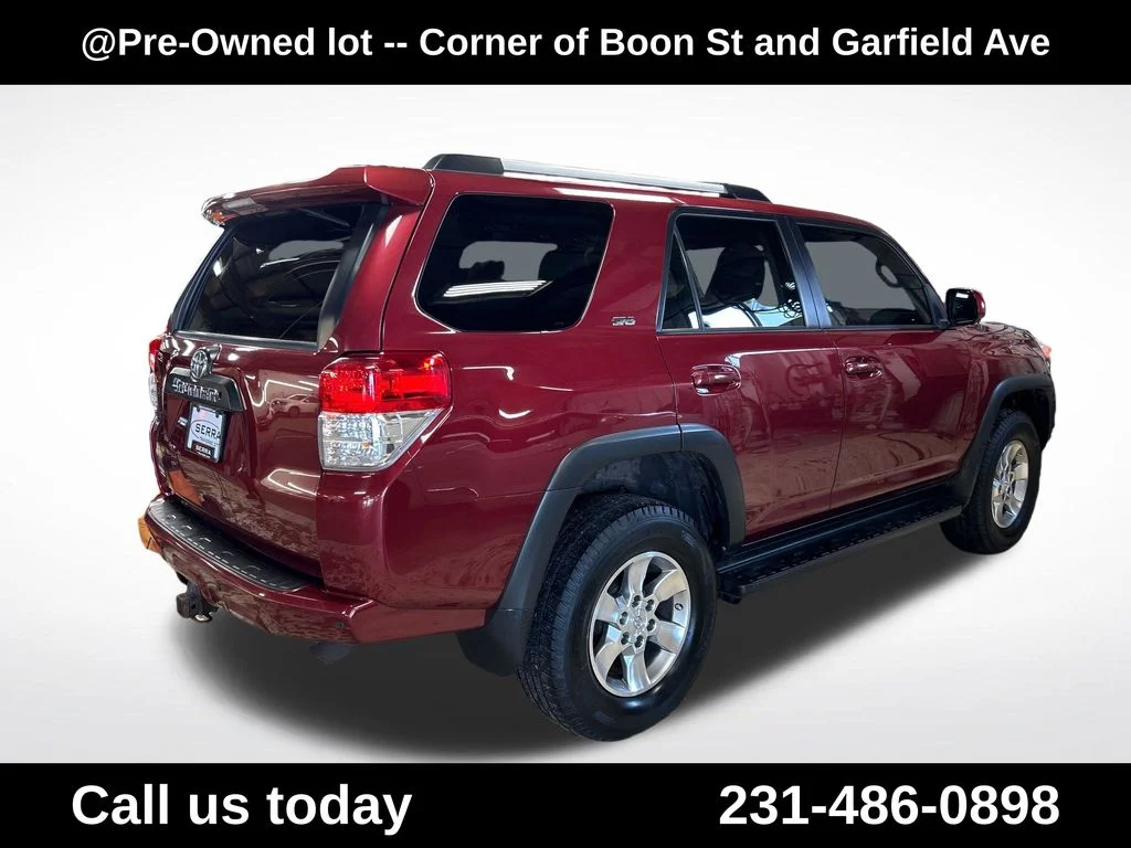 Used 2011  Toyota Trail image 5