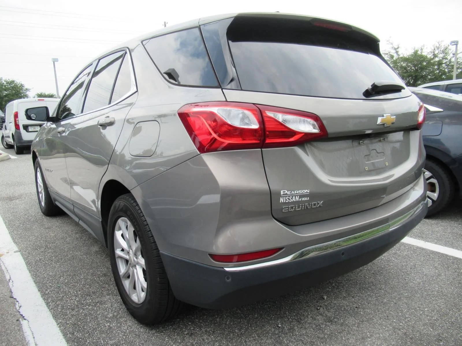 Used 2018  Chevrolet LT image 3