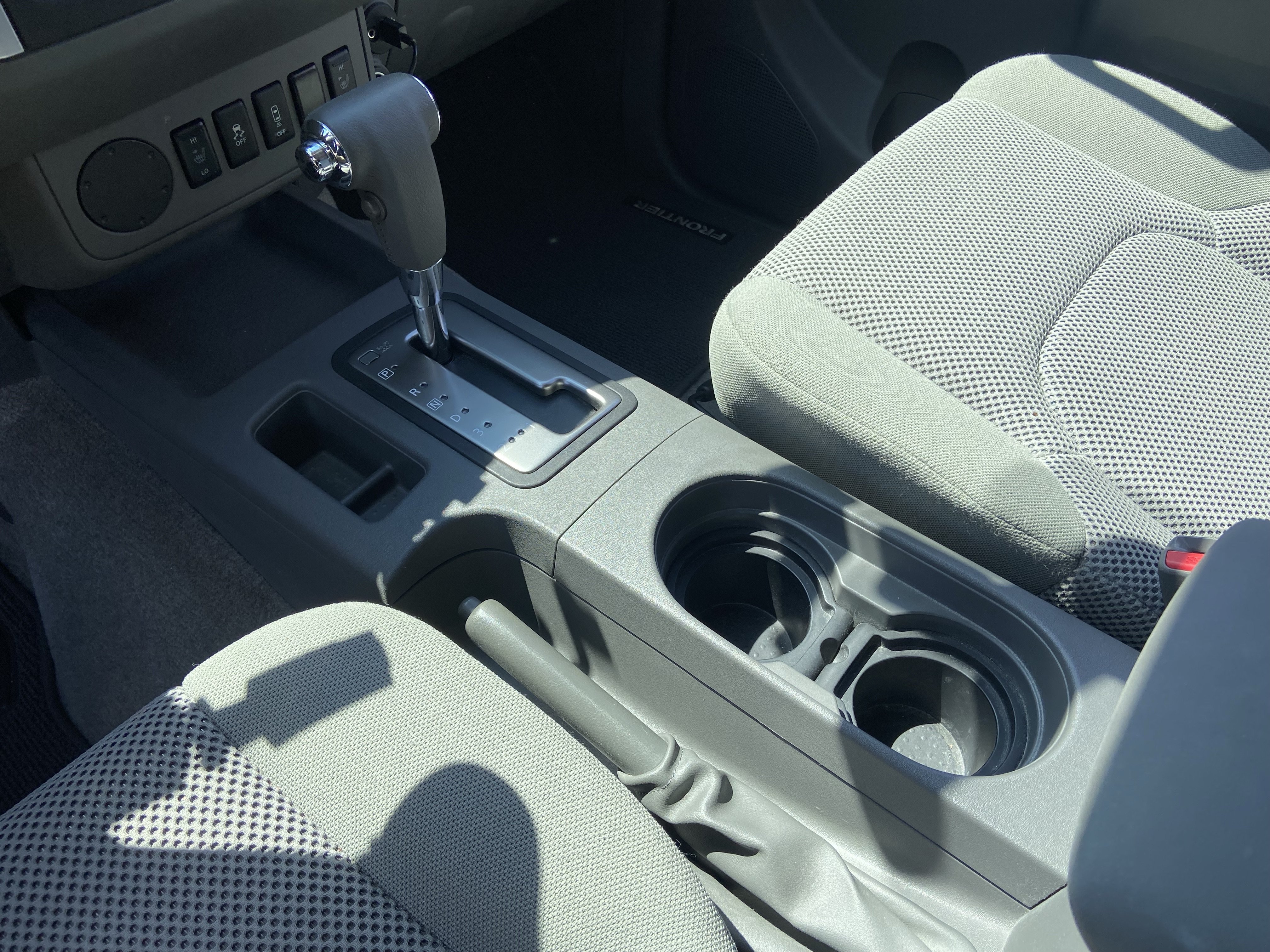 Used 2018 Gun Metallic Nissan SV V6 image 15