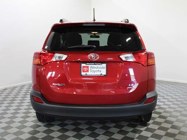 Used 2015 Barcelona Red Metallic Toyota LE image 5