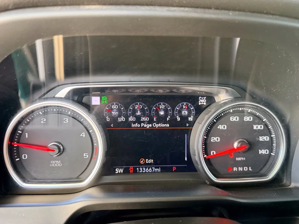 Used 2021 White Chevrolet LTZ image 40