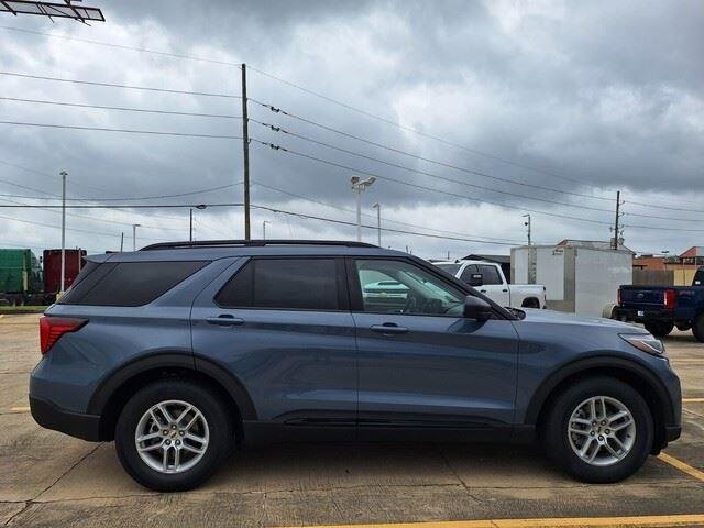 New 2026 Vapor Blue Metallic Ford Active image 6