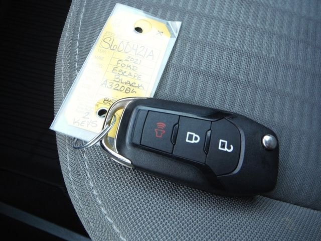 Used 2021 Black Ford S image 35