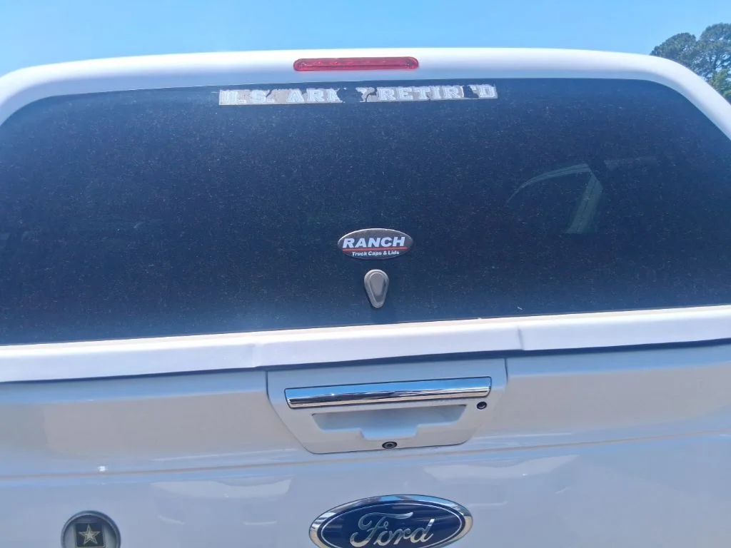 Used 2018 White Ford Lariat image 8