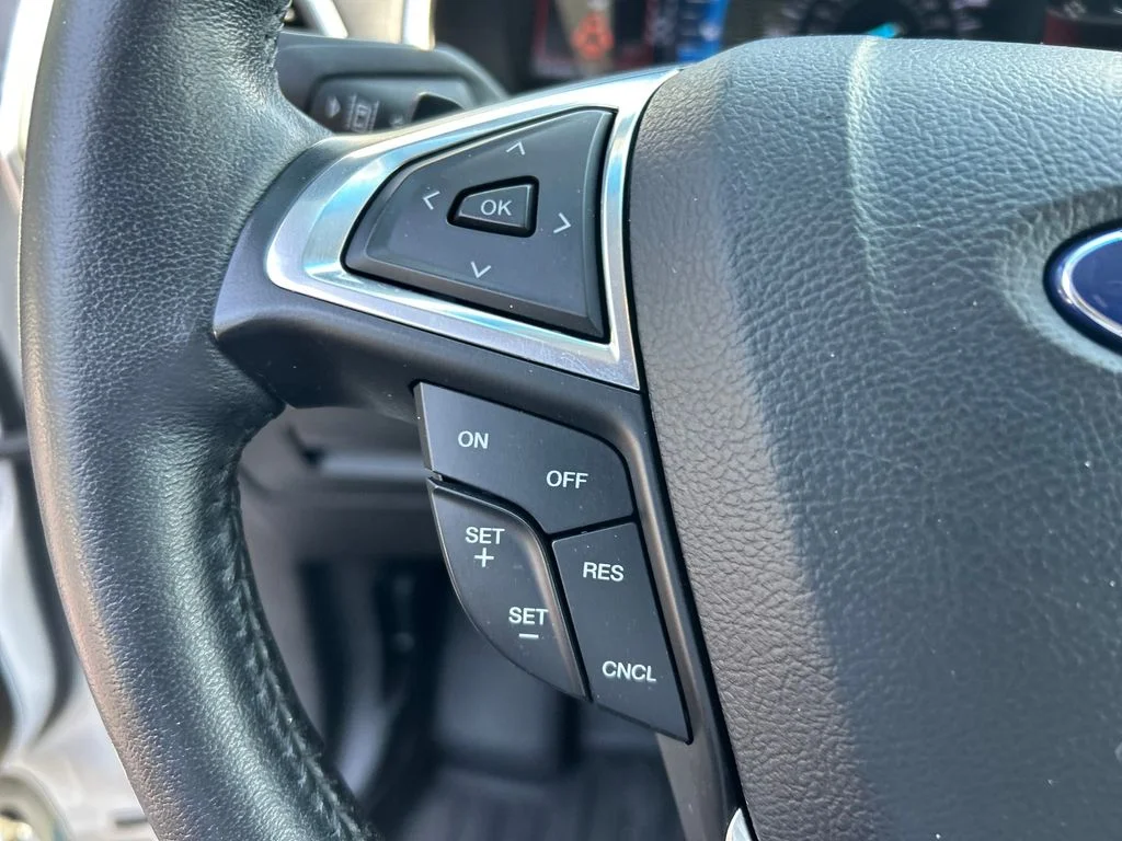 Used 2015 White Ford Titanium image 22