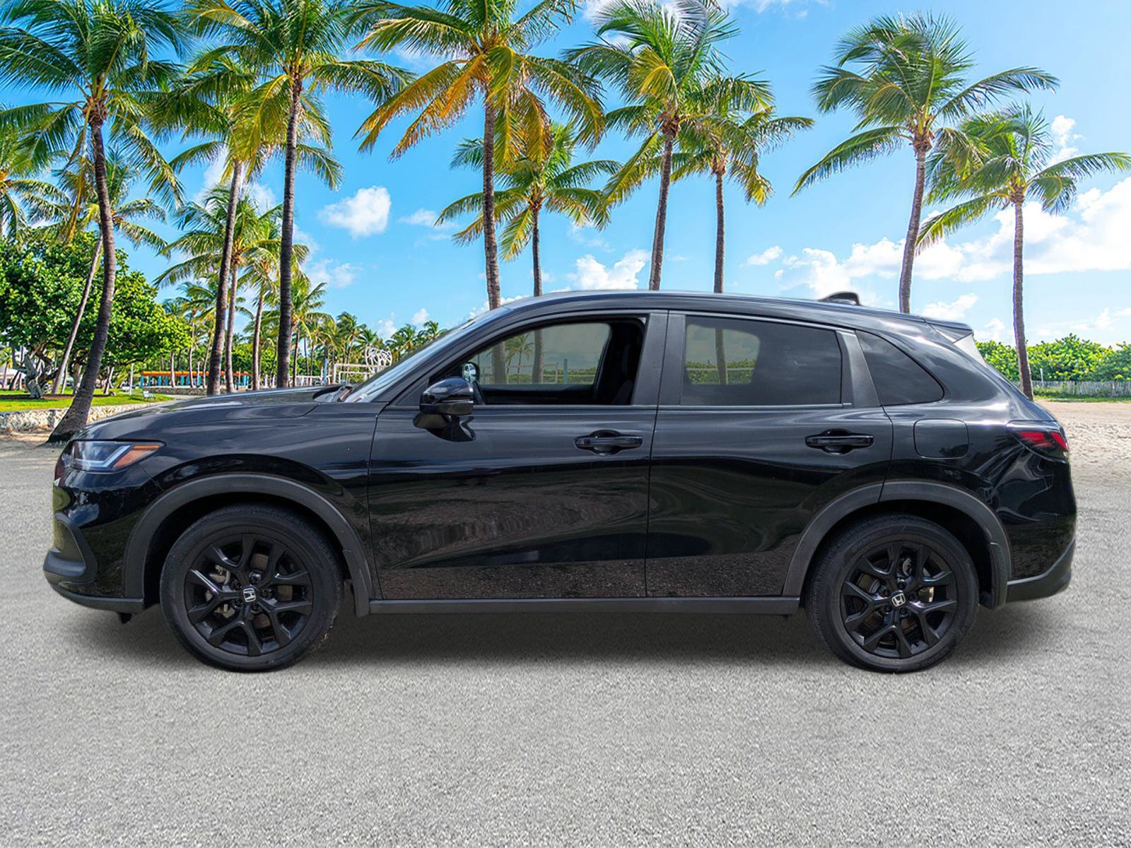 Used 2024  Honda Sport image 7