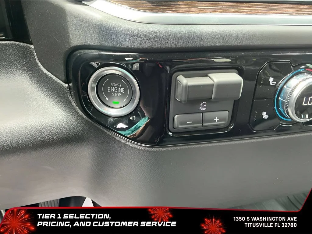 Used 2025 Onyx Black GMC Elevation image 36