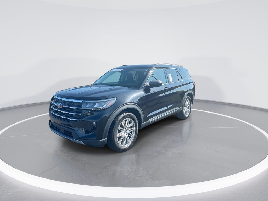 Used 2025 Black Ford Active image 4