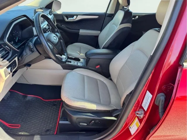 Used 2020 Red Ford SEL image 5