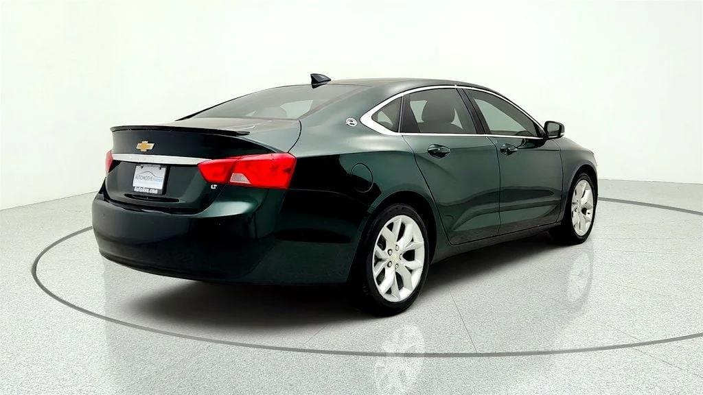 Used 2015 Rainforest Green Metallic Chevrolet 4dr Sedan LT w/2LT image 5
