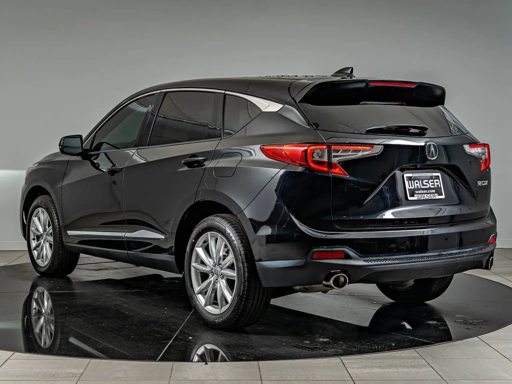 Used 2021 Black Acura  image 7