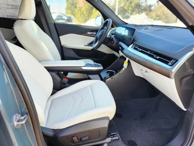 New 2026 Green BMW xDrive28i image 11