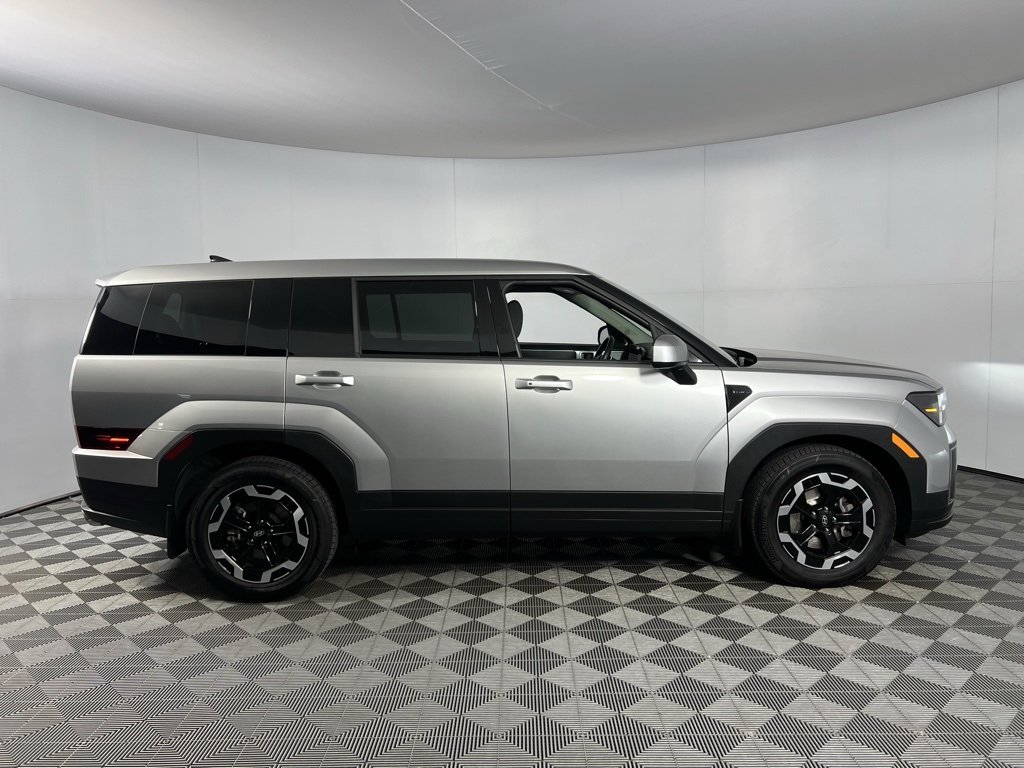 2024 Hyundai Santa Fe SE photo 2