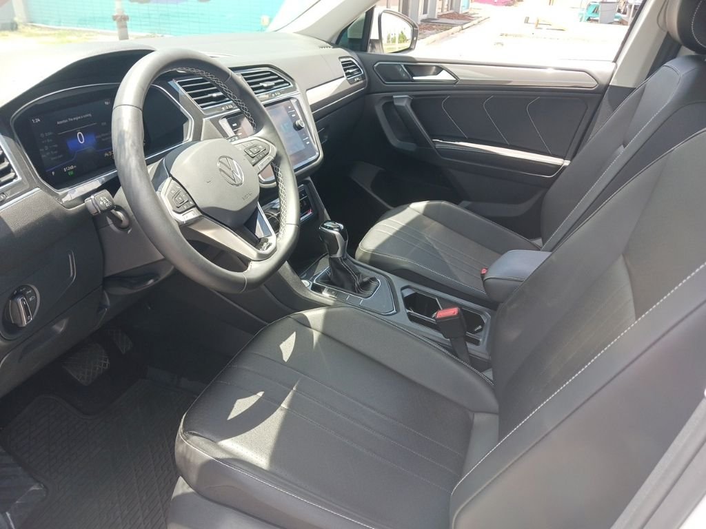 2022 Volkswagen Tiguan SE - Photo 9